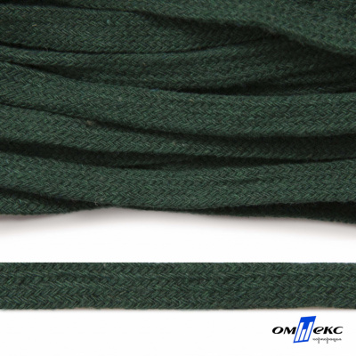 Шнур плетеный d-8 мм плоский, 70% хлопок 30% полиэстер, уп.85+/-1 м, цв.1016-т.зеленый - купить в Элисте. Цена: 742.50 руб.
